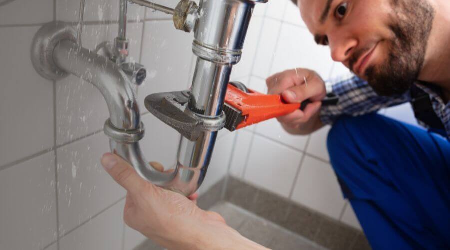 Professional same day plumber services in Santa Elena, TX